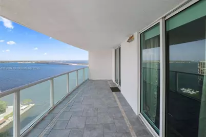 2101 Brickell Ave #1704, Miami, FL 33129 - Photo 12