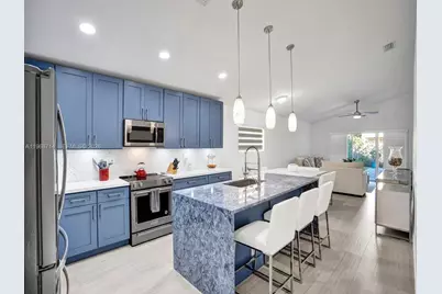 1287 NW 170th Ter, Pembroke Pines, FL 33028 - Photo 14