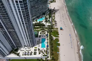 18911 Collins Ave, Sunny Isles Beach, FL 33160 - Photo 8