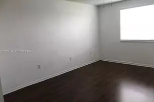 2811 N Oakland Forest Dr, Oakland Park, FL 33309 - Photo 18