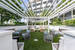 3900 Alton Rd, Miami Beach, FL 33140 - Photo 12