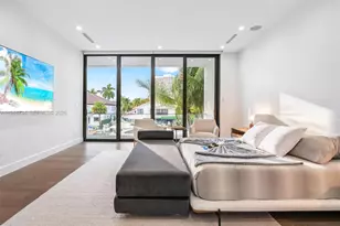 3367 NE 168th St, North Miami Beach, FL 33160 - Photo 40