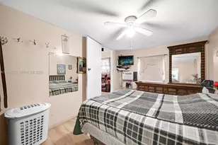 811 NW 24th Ct, Miami, FL 33125 - Photo 20