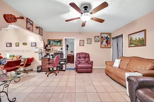 811 NW 24th Ct, Miami, FL 33125 - Photo 14