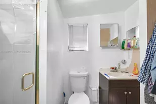 811 NW 24th Ct, Miami, FL 33125 - Photo 30