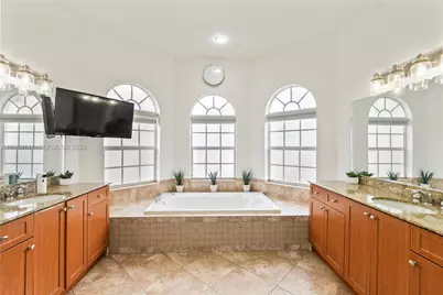 8346 SW 51st St, Davie, FL 33328 - Photo 10