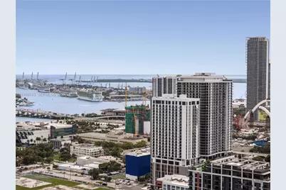 1642 NE 1st Ave #2705, Miami, FL 33132 - Photo 2