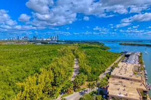 2000 NE 135th St, North Miami, FL 33181 - Photo 32