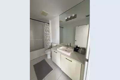 151 SE 1st St #909, Miami, FL 33131 - Photo 2