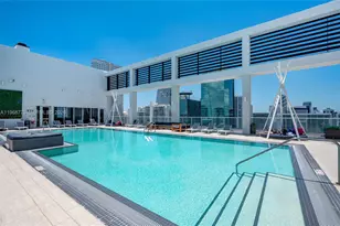 151 SE 1st St, Miami, FL 33131 - Photo 12