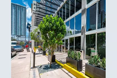 151 SE 1st St #909, Miami, FL 33131 - Photo 18