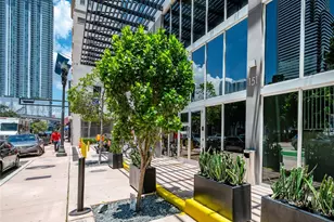 151 SE 1st St, Miami, FL 33131 - Photo 18