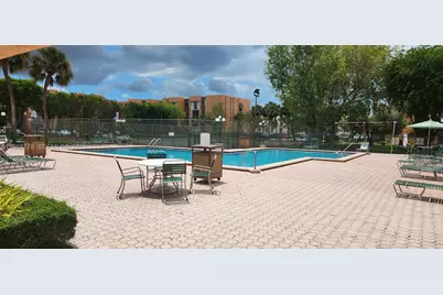 9440 W Flagler St #104, Miami, FL 33174 - Photo 30