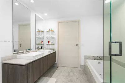 801 S Miami Ave #3310, Miami, FL 33130 - Photo 14