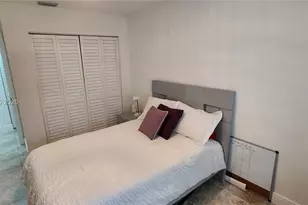 19922 NW 88th Ave, Miami, FL 33018 - Photo 18