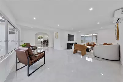 651 NW 9th St, Homestead, FL 33030 - Photo 18