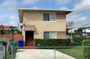 890 NW 22nd Ct, Miami, FL 33125 - Photo 2