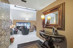 8084 Buttonwood Cir, Tamarac, FL 33321 - Photo 6