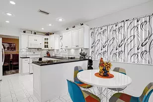 8084 Buttonwood Cir, Tamarac, FL 33321 - Photo 18