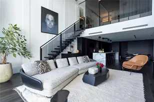 1040 Biscayne Blvd, Miami, FL 33132 - Photo 2