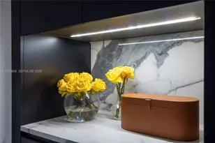 1040 Biscayne Blvd, Miami, FL 33132 - Photo 32