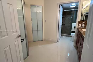 3530 Mystic Pointe Dr, Aventura, FL 33180 - Photo 14