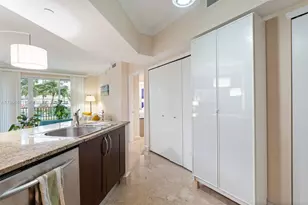 19900 E Country Club Dr, Aventura, FL 33180 - Photo 12