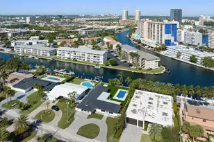 430 Tamarind Dr, Hallandale Beach, FL 33009 - Photo 6