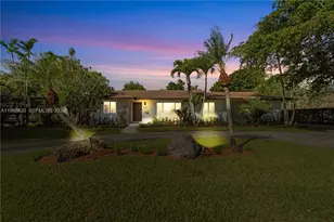 15200 SW 77th Ct, Palmetto Bay, FL 33157 - Photo 2