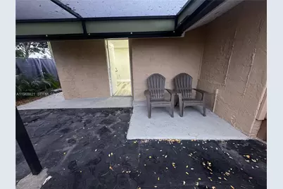 582 E 18th St #C, Hialeah, FL 33013 - Photo 10