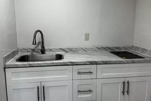 582 E 18th St, Hialeah, FL 33013 - Photo 4