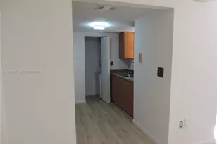 566 NW 114th Ave, Sweetwater, FL 33172 - Photo 4