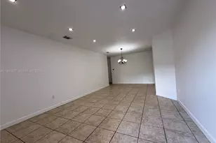 1877 SW 155th Ave, Miami, FL 33185 - Photo 8