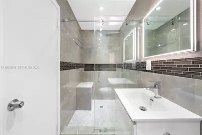 4231 NW 73rd Ave, Lauderhill, FL 33319 - Photo 8