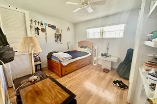 8960 S Hollybrook Blvd, Pembroke Pines, FL 33025 - Photo 18