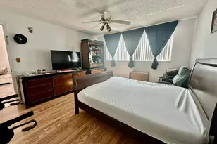 8960 S Hollybrook Blvd, Pembroke Pines, FL 33025 - Photo 18