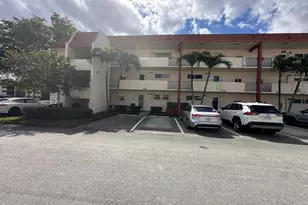 8960 S Hollybrook Blvd, Pembroke Pines, FL 33025 - Photo 2