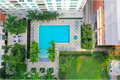 2000 N Bayshore Dr #1003, Miami, FL 33137 - Photo 32