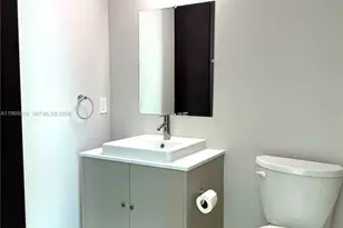 350 S Miami Ave, Miami, FL 33130 - Photo 28