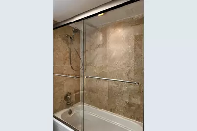 350 S Miami Ave #3310, Miami, FL 33130 - Photo 32