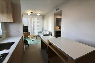 11 NE 6 St #2114, Miami, FL 33132 - Photo 1