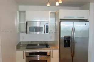 601 NE 36th St, Miami, FL 33137 - Photo 4