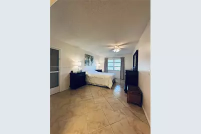 1252 W Club Dr W #D, Delray Beach, FL 33445 - Photo 6