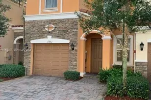 12442 Emerald Creek Manor, Plantation, FL 33325 - Photo 2