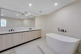 720 NE 69th St, Miami, FL 33138 - Photo 34