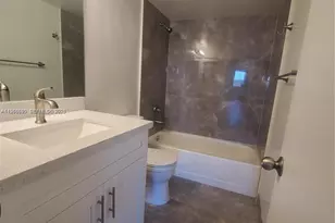 929 Hamilton Dr, Homestead, FL 33034 - Photo 12