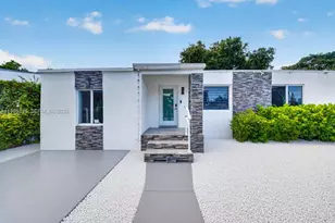 231 NW 44th St, Miami, FL 33127 - Photo 10