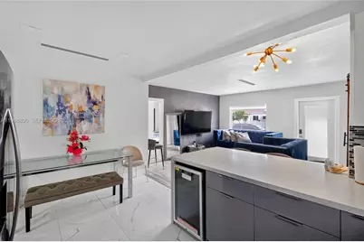 231 NW 44th St, Miami, FL 33127 - Photo 6