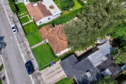 231 NW 44th St, Miami, FL 33127 - Photo 38
