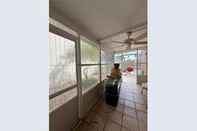 19804 NW 67th Ct, Hialeah, FL 33015 - Photo 22